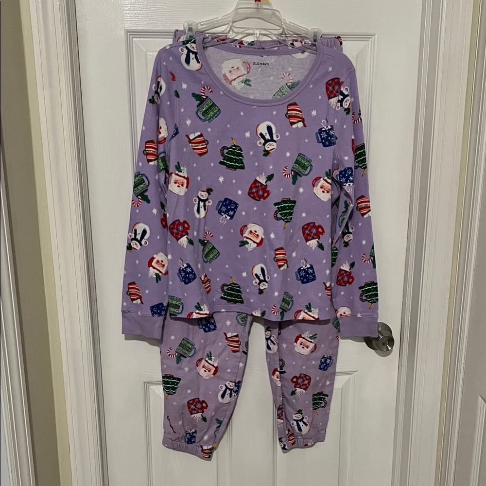 Old Navy women’s Pajama Set - Purple with Festive Prints